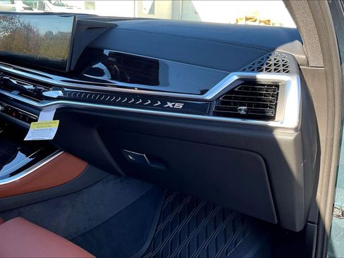 Used 2026 BMW X5 xDrive40i w/ Climate Comfort Package image 19