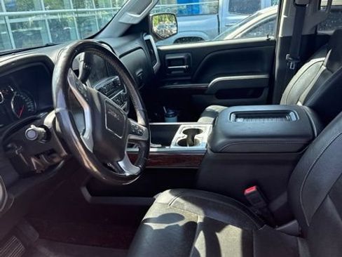 Used 2018 GMC Sierra 1500 SLT AWD/4WD image 3