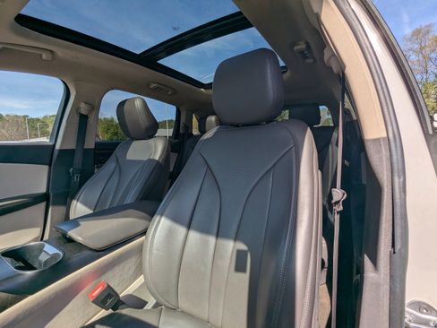 Used 2020 Lincoln Nautilus Reserve image 9