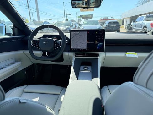 New 2026 Polestar Polestar 4 Long Range Dual Motor Pilot Pl image 19
