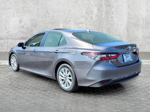 Used 2023 Toyota Camry LE image 9