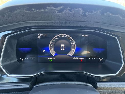 Used 2023 Volkswagen Jetta SE FWD image 11