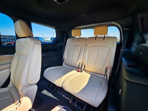 New 2026 Jeep Grand Cherokee L Limited AWD/4WD image 31