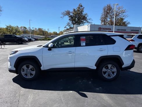Used 2025 Toyota RAV4 LE image 26