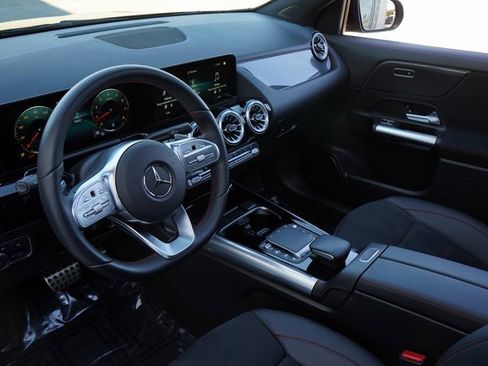 Certified 2022 Mercedes-Benz GLA 250 4MATIC image 26