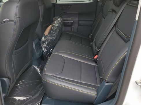 New 2025 Ford Maverick Lobo image 9