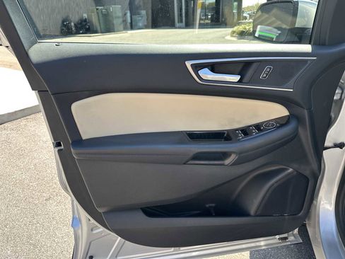 Used 2019 Ford Edge SEL w/ Equipment Group 201A image 13