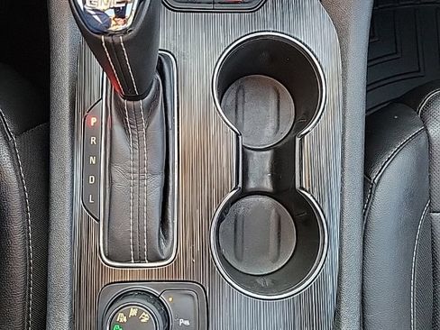 Used 2017 GMC Acadia SLT AWD/4WD image 9