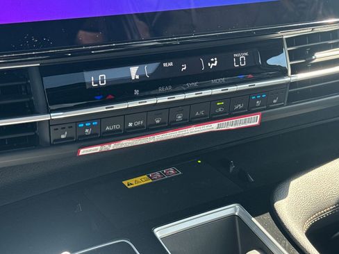 New 2026 Toyota Sienna Limited AWD/4WD image 23