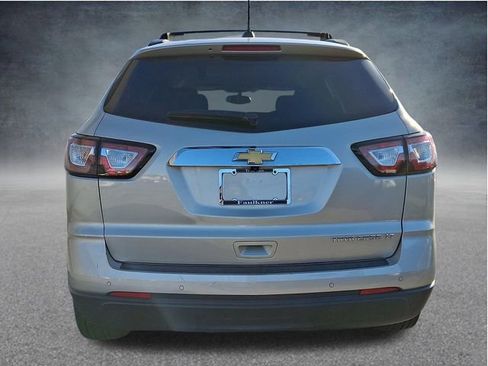 Used 2016 Chevrolet Traverse LT w/ Style and Technology Package image 5