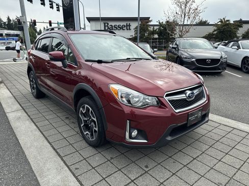 Used 2016 Subaru Crosstrek 2.0i Limited AWD/4WD image 3