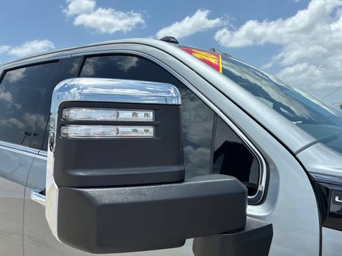 Used 2026 GMC Sierra 3500 Denali Ultimate AWD/4WD image 11