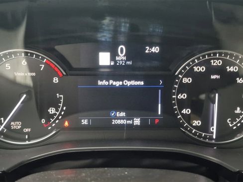 Used 2025 Cadillac XT5 Premium Luxury image 17