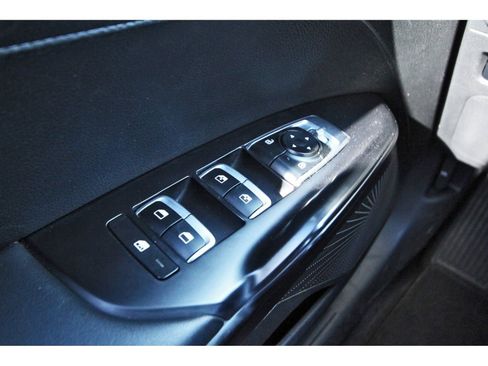 Used 2022 Kia K5 GT-Line image 23