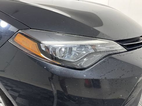 Used 2019 Toyota Corolla LE FWD image 12