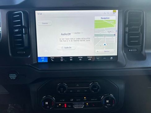 New 2025 Ford Bronco Badlands image 8