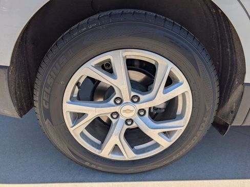 Used 2020 Chevrolet Equinox Premier AWD/4WD image 13