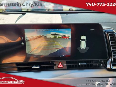 Used 2023 Kia Sportage EX AWD/4WD image 19