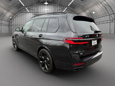 Used 2024 BMW X7 xDrive40i w/ Premium Package AWD/4WD image 10