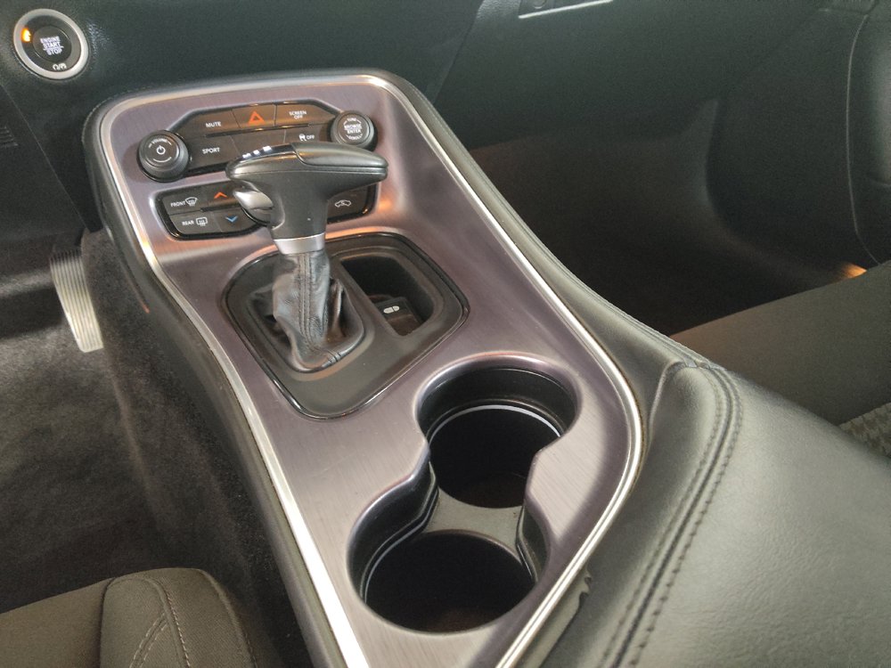 Used 2018 Dodge Challenger SXT RWD image 26