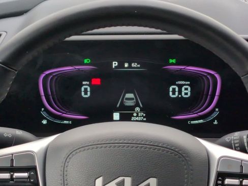 Used 2025 Kia Telluride S image 14