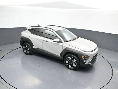 Certified 2025 Hyundai Kona SEL AWD/4WD image 33