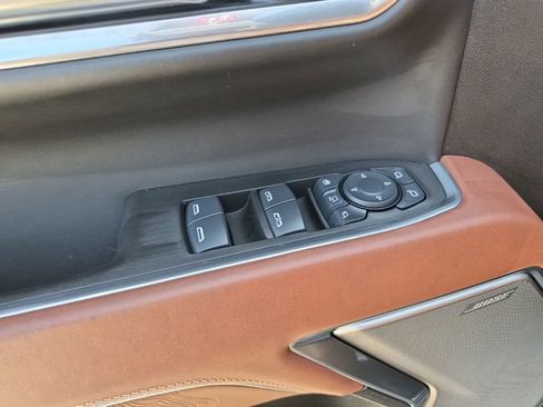 Used 2025 GMC Sierra 2500 Denali Ultimate image 28