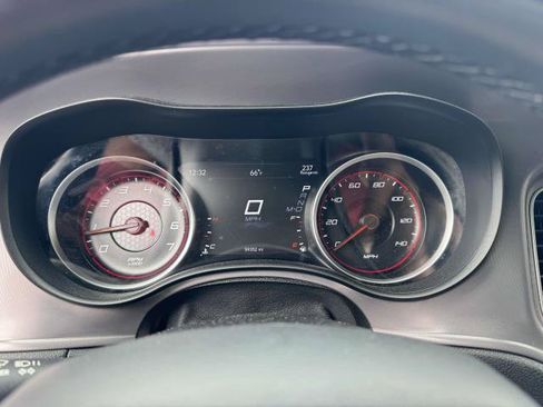 Used 2023 Dodge Charger SXT RWD image 16