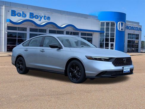 New 2025 Honda Accord SE image 7