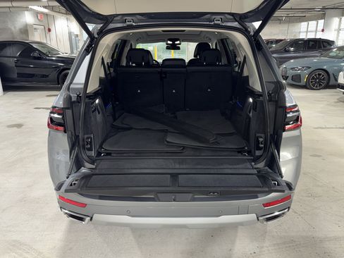 Used 2024 BMW X7 xDrive40i image 13