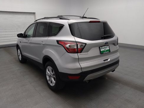 Used 2018 Ford Escape SE FWD image 5