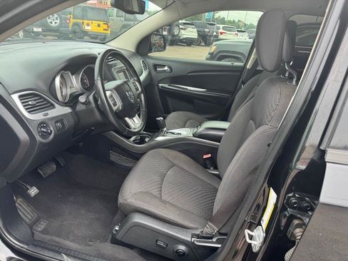 Used 2017 Dodge Journey SXT w/ Premium Group FWD image 13