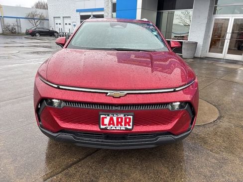 New 2026 Chevrolet Equinox EV LT AWD/4WD image 3