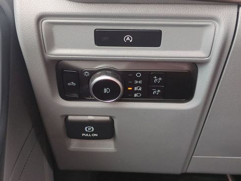 Used 2025 Ford F150 XLT w/ Equipment Group 301A Standard AWD/4WD image 16