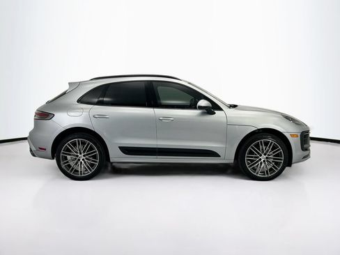 Used 2026 Porsche Macan AWD/4WD image 8