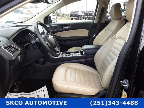 Used 2022 Ford Edge SEL image 11