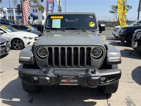 Used 2021 Jeep Wrangler Unlimited Sahara AWD/4WD image 2