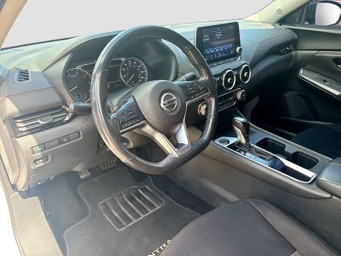 Used 2023 Nissan Sentra SR FWD image 9