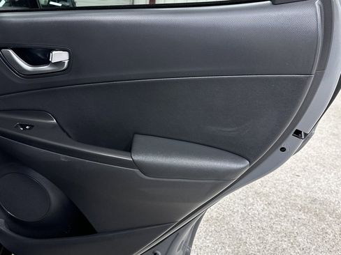 Used 2023 Hyundai Kona Limited image 27