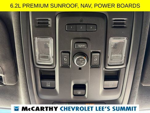 Used 2022 Cadillac Escalade ESV Premium Luxury Platinum AWD/4WD image 25