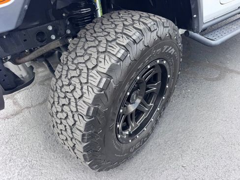 Used 2024 Jeep Wrangler Unlimited Sport AWD/4WD image 15