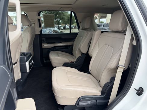Used 2023 Ford Expedition Limited RWD image 34