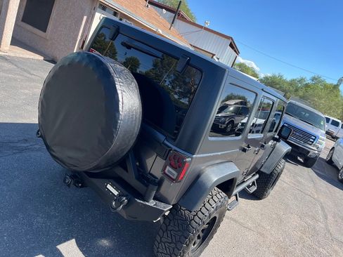 Used 2018 Jeep Wrangler Unlimited Sport S image 44