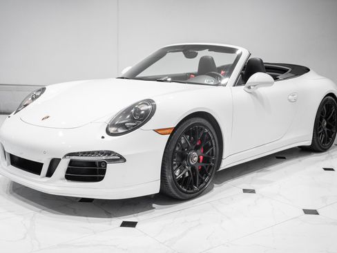 Used 2016 Porsche 911 Carrera GTS image 5
