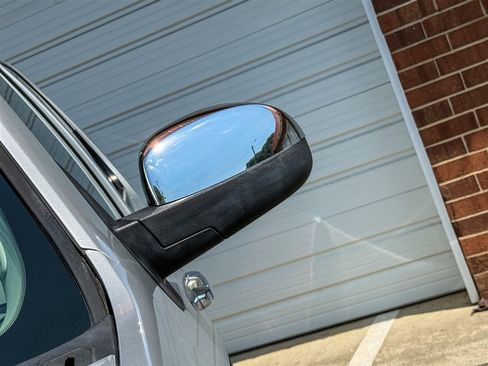 Used 2010 Chevrolet Avalanche LT w/ Luxury Package RWD image 15