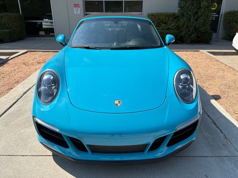 Used 2019 Porsche 911 Targa 4 GTS AWD/4WD image 2