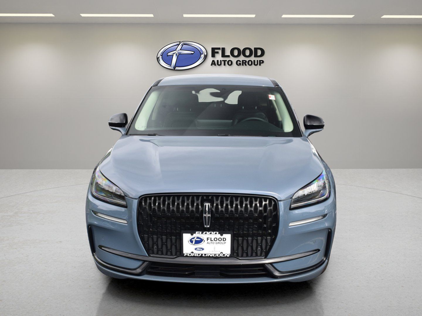 Used 2024 Lincoln Corsair AWD w/ Equipment Group 101A image 2