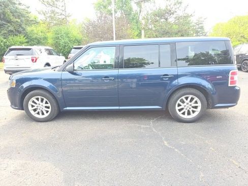 Used 2017 Ford Flex SE FWD image 4