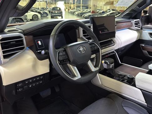 Used 2023 Toyota Sequoia Capstone AWD/4WD image 19