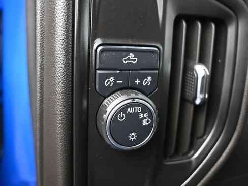 Used 2025 Chevrolet Silverado 1500 Custom w/ Turbomax Blackout Package RWD image 14